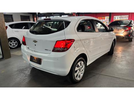 CHEVROLET Onix Hatch 1.4 4P FLEX LT, Foto 4