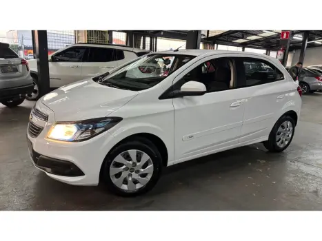 CHEVROLET Onix Hatch 1.4 4P FLEX LT, Foto 11