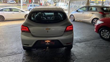 CHEVROLET Onix Hatch 1.4 4P FLEX LTZ, Foto 4