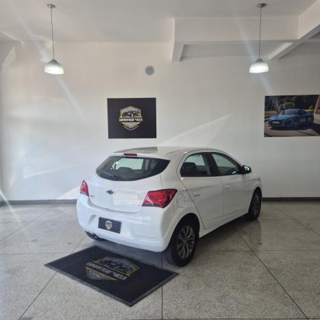 CHEVROLET Onix Hatch 1.0 4P FLEX JOY BLACK, Foto 3