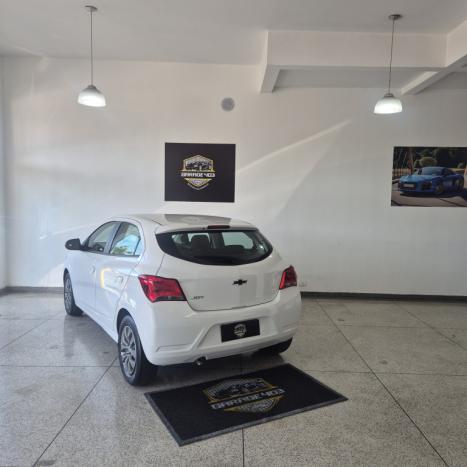 CHEVROLET Onix Hatch 1.0 4P FLEX JOY BLACK, Foto 4