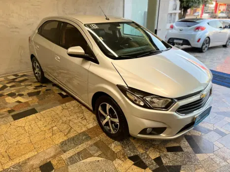 CHEVROLET Onix Hatch 1.4 4P FLEX LTZ, Foto 2