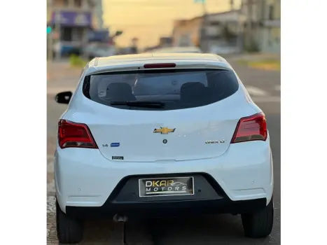 CHEVROLET Onix Hatch 1.4 4P FLEX LT, Foto 17