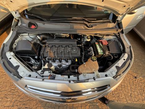 CHEVROLET Onix Hatch 1.4 4P FLEX LT, Foto 6