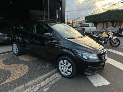CHEVROLET Onix Hatch 1.4 4P FLEX LT, Foto 7
