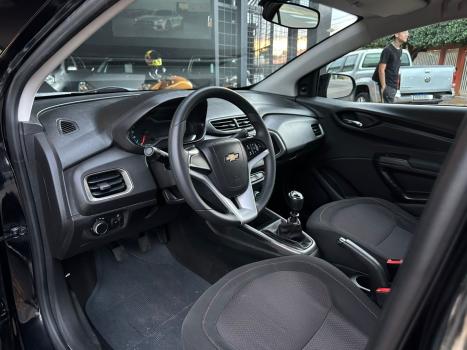 CHEVROLET Onix Hatch 1.4 4P FLEX LT, Foto 18