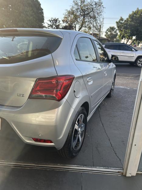CHEVROLET Onix Hatch 1.4 4P FLEX LTZ AUTOMTICO, Foto 5