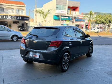 CHEVROLET Onix Hatch 1.0 4P FLEX LT, Foto 5