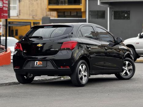 CHEVROLET Onix Hatch 1.4 4P FLEX LTZ, Foto 4