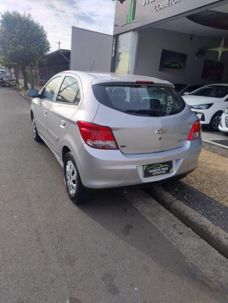 CHEVROLET Onix Hatch 1.0 4P FLEX LT, Foto 6