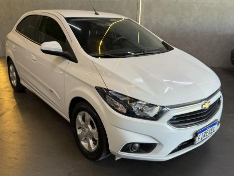CHEVROLET Onix Hatch 1.4 4P FLEX LT, Foto 2