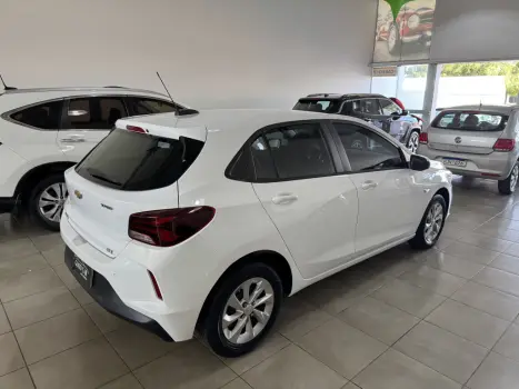 CHEVROLET Onix Hatch 1.0 12V 4P FLEX LTZ TURBO, Foto 4