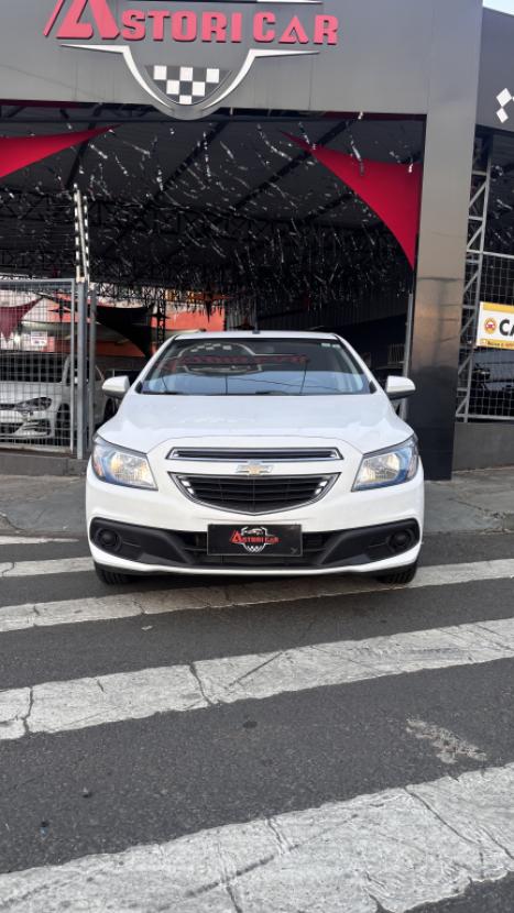CHEVROLET Onix Hatch 1.4 4P FLEX LT, Foto 3