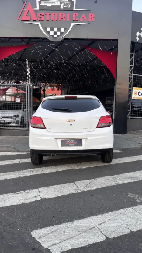 CHEVROLET Onix Hatch 1.4 4P FLEX LT, Foto 6