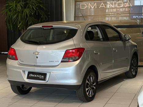 CHEVROLET Onix Hatch 1.4 4P FLEX LTZ, Foto 6