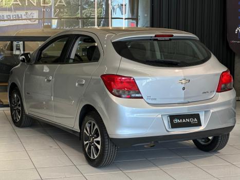 CHEVROLET Onix Hatch 1.4 4P FLEX LTZ, Foto 9