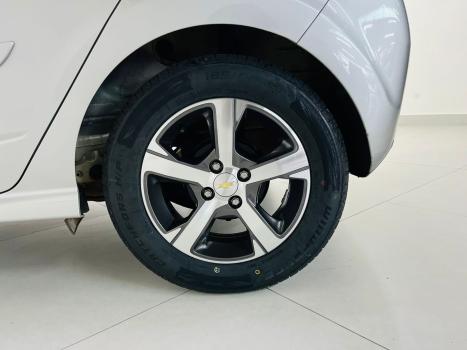 CHEVROLET Onix Hatch 1.4 4P FLEX LTZ, Foto 17