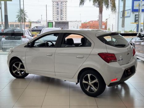 CHEVROLET Onix Hatch 1.4 4P FLEX LTZ, Foto 3