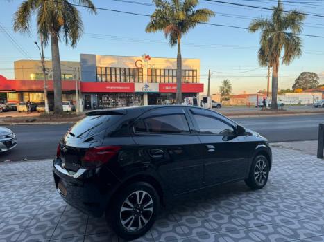 CHEVROLET Onix Hatch 1.4 4P FLEX LTZ, Foto 5