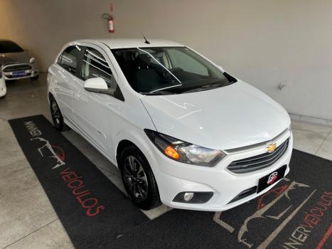CHEVROLET Onix Hatch 1.4 4P FLEX LT, Foto 3