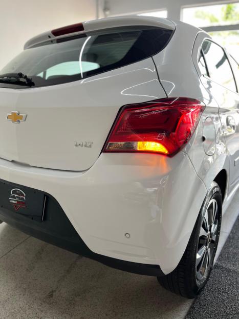 CHEVROLET Onix Hatch 1.4 4P FLEX LT, Foto 6