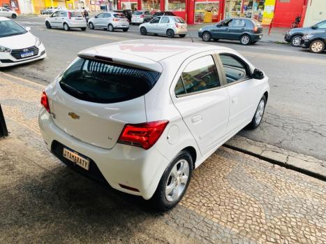 CHEVROLET Onix Hatch 1.4 4P FLEX LTZ, Foto 5