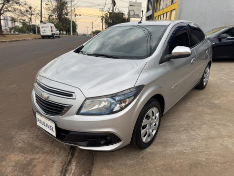 CHEVROLET Onix Hatch 1.4 4P FLEX LT, Foto 3