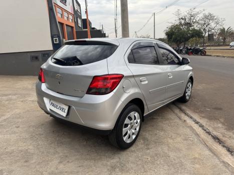 CHEVROLET Onix Hatch 1.4 4P FLEX LT, Foto 6