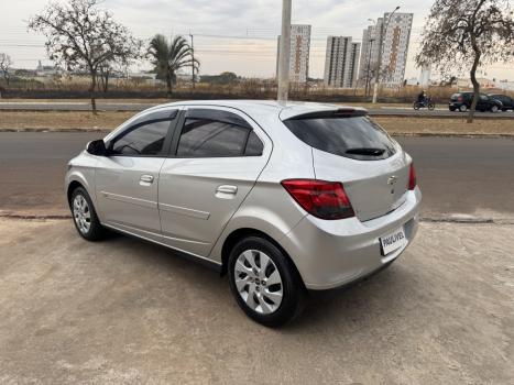 CHEVROLET Onix Hatch 1.4 4P FLEX LT, Foto 9
