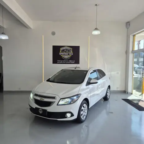 CHEVROLET Onix Hatch 1.4 4P FLEX LT, Foto 1