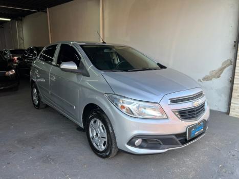 CHEVROLET Onix Hatch 1.0 4P FLEX LT, Foto 3