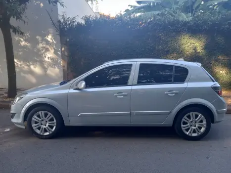 CHEVROLET Vectra Hatch 2.0 4P FLEX GT, Foto 16