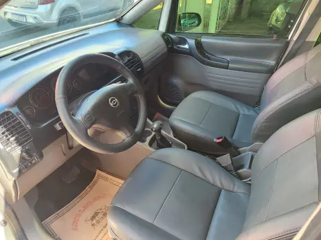 CHEVROLET Zafira 2.0 4P FLEX EXPRESSION 7 LUGARES AUTOMTICO, Foto 14