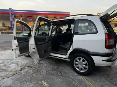 CHEVROLET Zafira 2.0 4P FLEX EXPRESSION 7 LUGARES AUTOMTICO, Foto 13