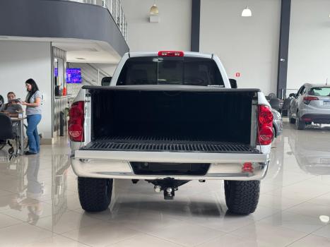 DODGE Ram 5.9 I6 24V 2500 SLT CABINE SIMPLES TURBO DIESEL 4X4 AUTOMTICO, Foto 17
