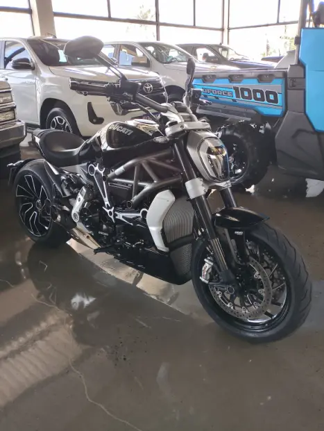 DUCATI Diavel 1260 S, Foto 2