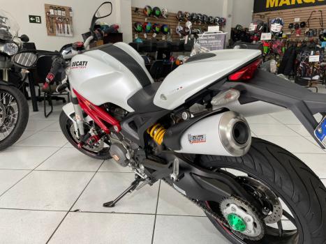 DUCATI Monster 796 ABS, Foto 3