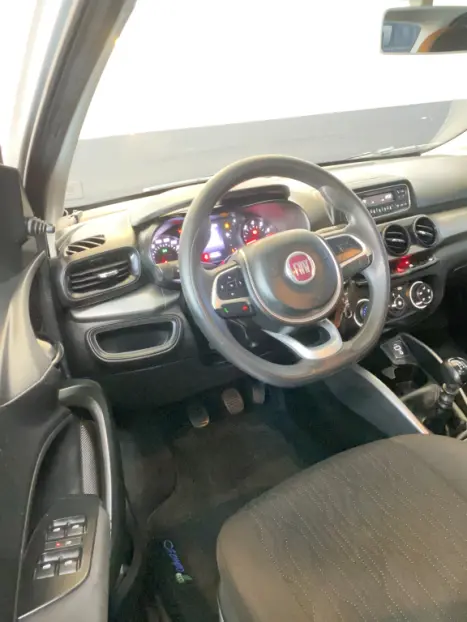 FIAT Cronos 1.3 4P FLEX, Foto 9