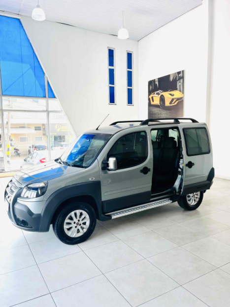 FIAT Doblo 1.8 16V 4P FLEX ADVENTURE 6 LUGARES, Foto 8