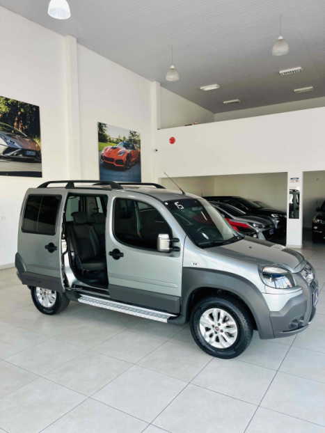 FIAT Doblo 1.8 16V 4P FLEX ADVENTURE 6 LUGARES, Foto 9