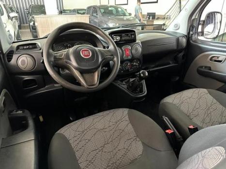 FIAT Doblo 1.8 16V 4P FLEX ESSENCE 7 LUGARES, Foto 6