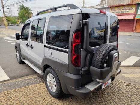 FIAT Doblo 1.8 16V 4P FLEX ADVENTURE 6 LUGARES, Foto 3