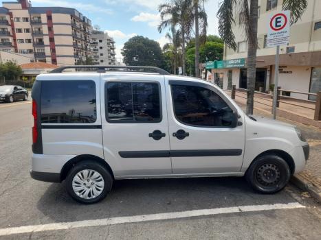 FIAT Doblo 1.8 16V 4P FLEX ESSENCE 7 LUGARES, Foto 4