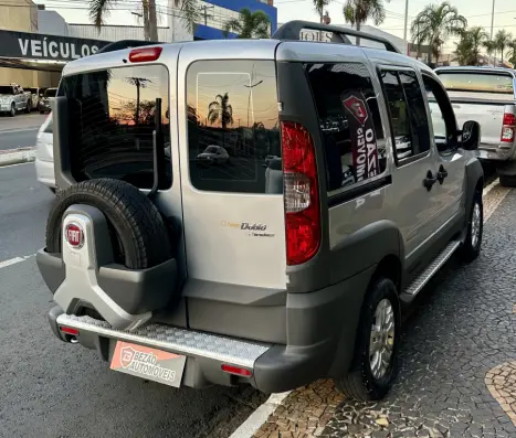 FIAT Doblo 1.8 16V 4P FLEX ADVENTURE 6 LUGARES, Foto 4