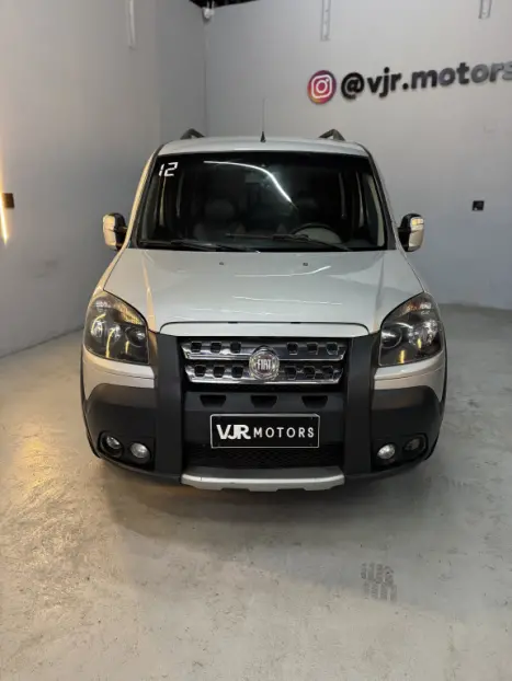 FIAT Doblo 1.8 16V 4P FLEX ADVENTURE 6 LUGARES, Foto 3