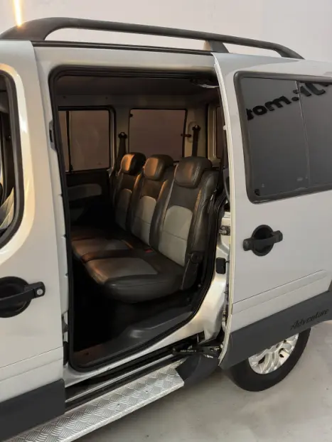 FIAT Doblo 1.8 16V 4P FLEX ADVENTURE 6 LUGARES, Foto 9