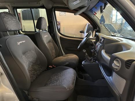 FIAT Doblo 1.8 4P FLEX ADVENTURE LOCKER 6 LUGARES, Foto 10