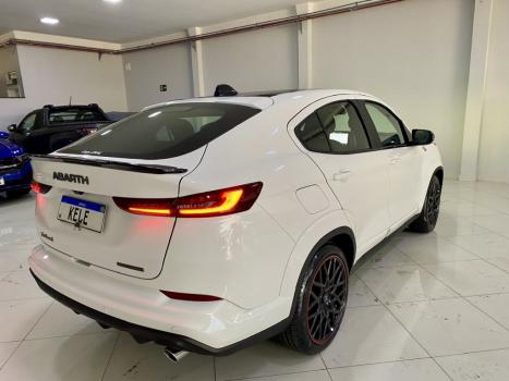 FIAT Fastback 1.3 16V 4P FLEX ABARTH TURBO 270 AUTOMTICO, Foto 2