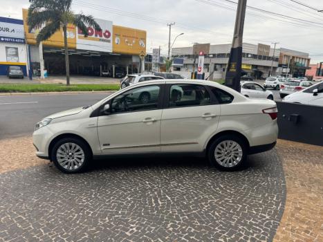 FIAT Grand Siena 1.6 16V 4P FLEX ESSENCE DUALOGIC AUTOMATIZADO, Foto 4