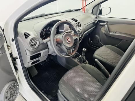 FIAT Grand Siena 1.6 16V 4P ESSENCE FLEX, Foto 6